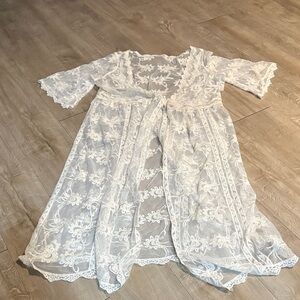 Beautiful Embroidered Lace Cover Up Size Medium